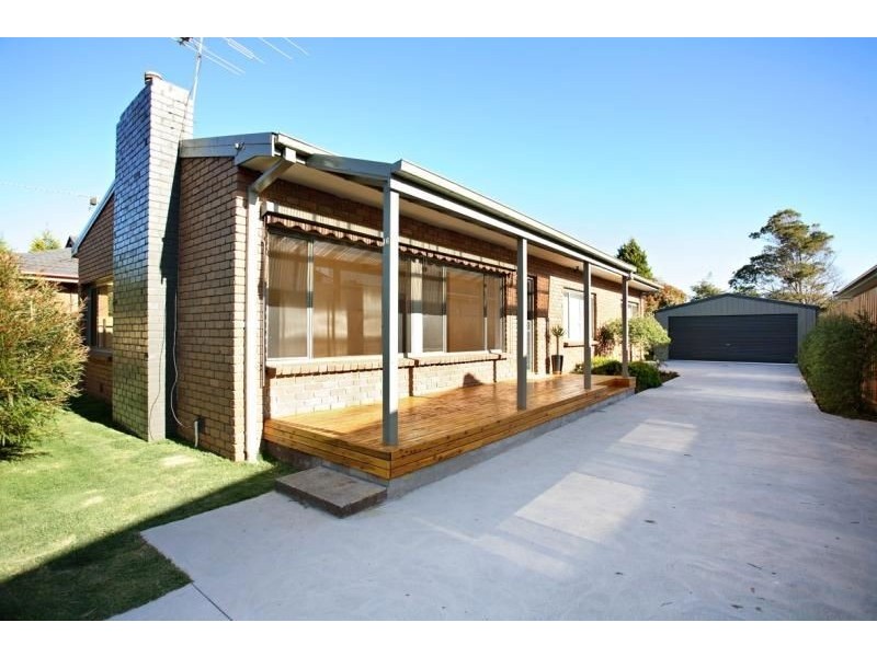 16 Scott Street, Seaford VIC 3198