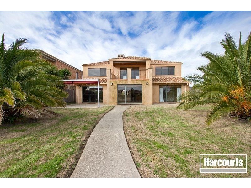 8 Coral Island Court, Patterson Lakes VIC 3197