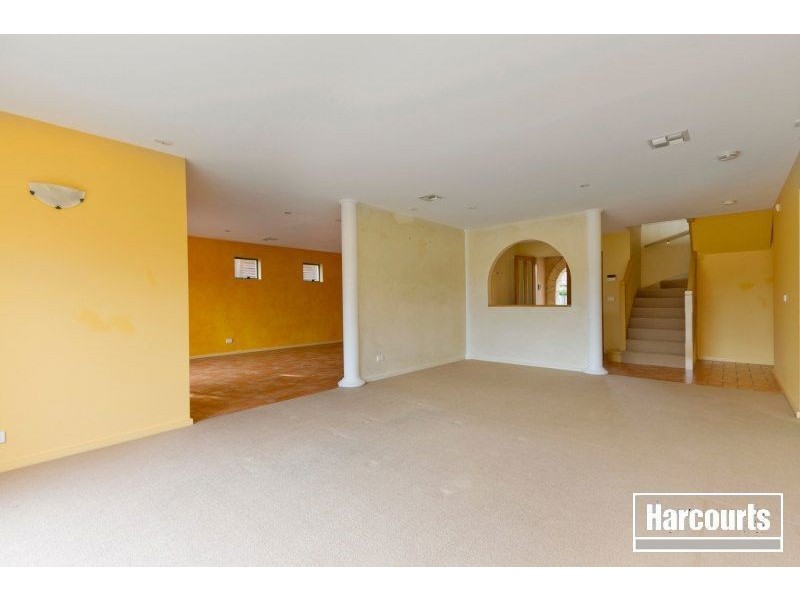 8 Coral Island Court, Patterson Lakes VIC 3197