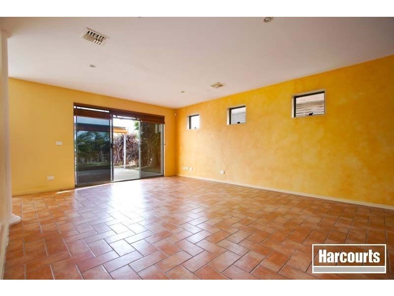 8 Coral Island Court, Patterson Lakes VIC 3197