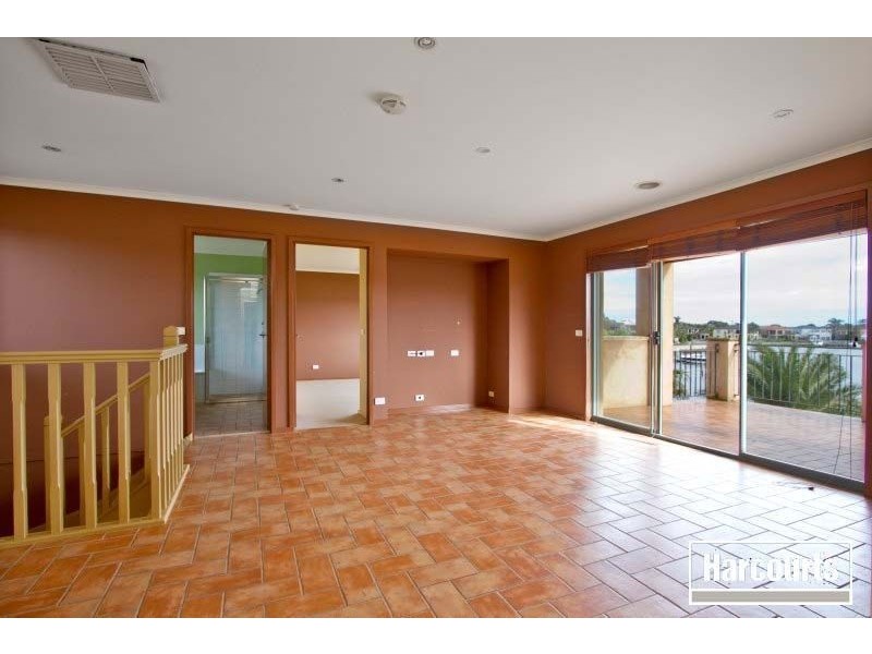 8 Coral Island Court, Patterson Lakes VIC 3197