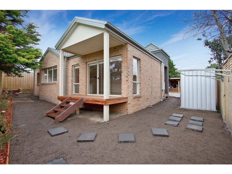 2/2 Limerwick Court, Frankston VIC 3199