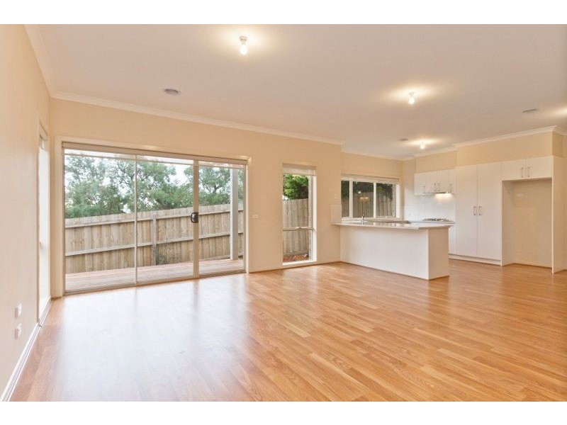 2/2 Limerwick Court, Frankston VIC 3199