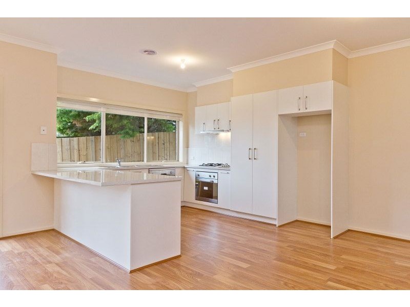 2/2 Limerwick Court, Frankston VIC 3199