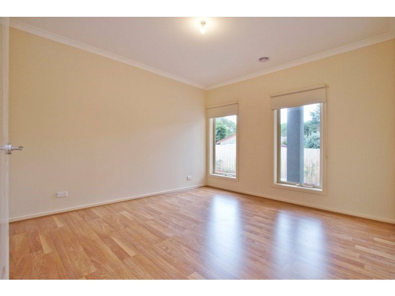 2/2 Limerwick Court, Frankston VIC 3199