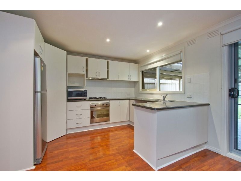 4 Adelong Court, Patterson Lakes VIC 3197