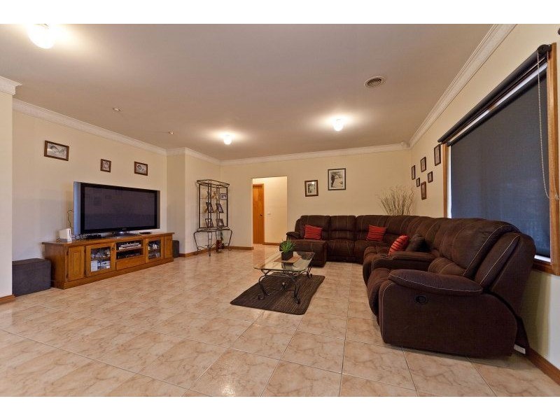 41 Elms Road, Bangholme VIC 3175