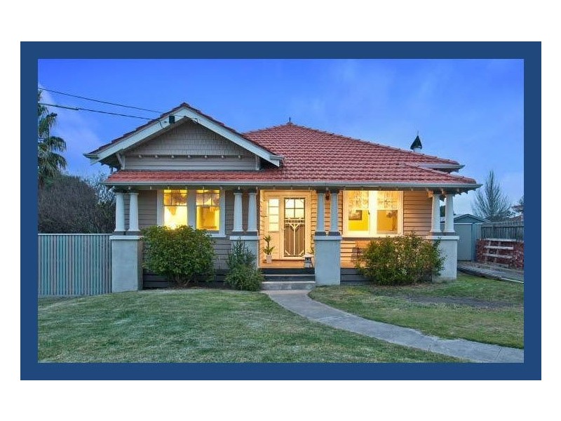 18 Embankment Grove, Chelsea VIC 3196