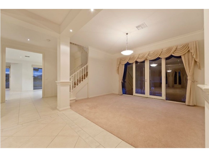 10 Coral Island Court, Patterson Lakes VIC 3197