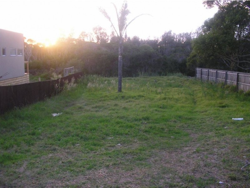 1 Ti Tree Grove, Seaford VIC 3198