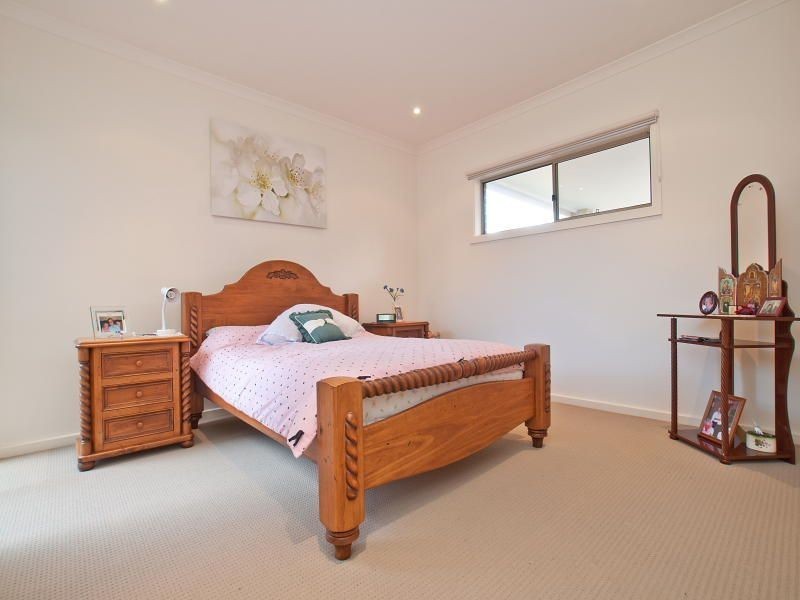 131B Embankment Grove, Chelsea VIC 3196