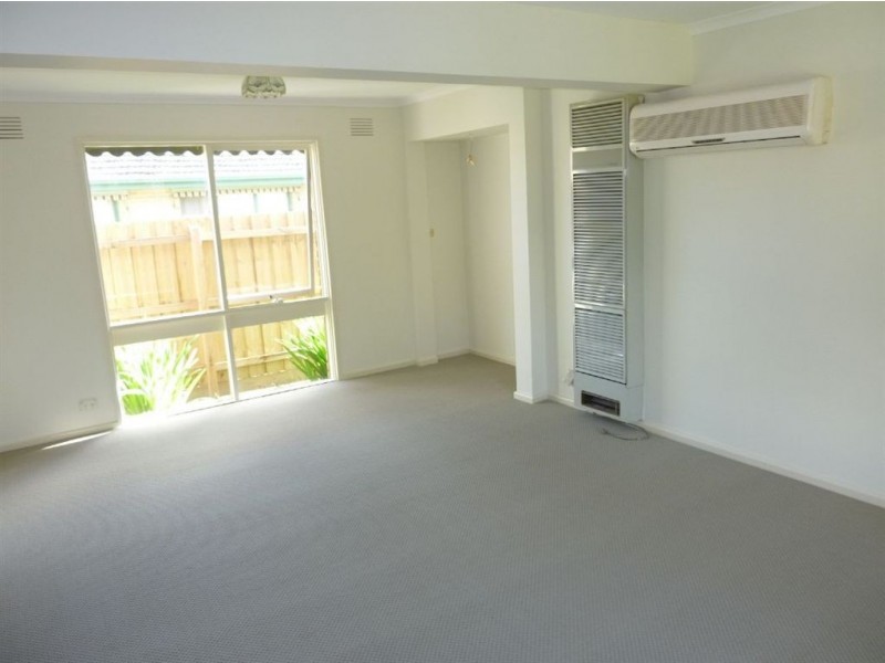 10 McBride Crescent, Seaford VIC 3198