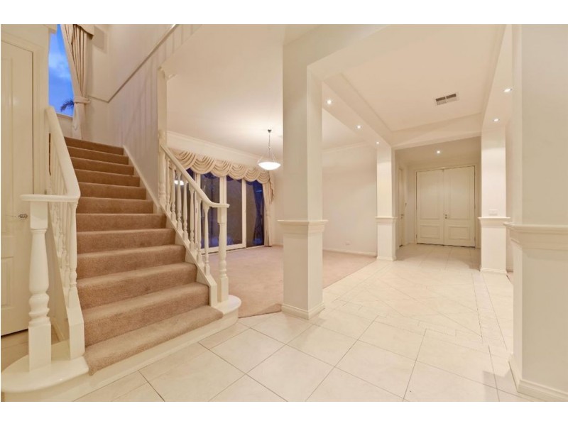 10 Coral Island Court, Patterson Lakes VIC 3197