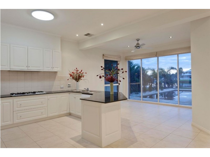 10 Coral Island Court, Patterson Lakes VIC 3197