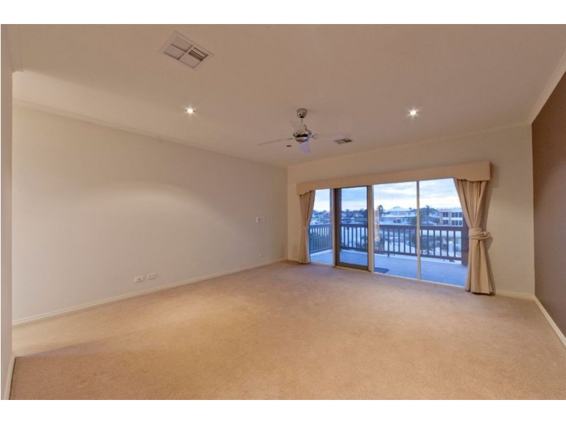 10 Coral Island Court, Patterson Lakes VIC 3197