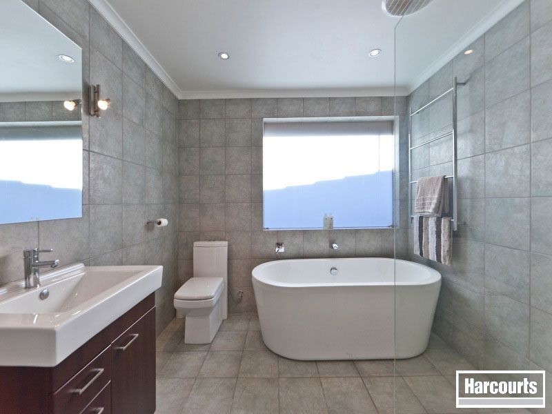 56 Hughes Avenue, Edithvale VIC 3196