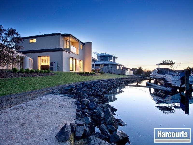 3/10 Rhode Island, Patterson Lakes VIC 3197