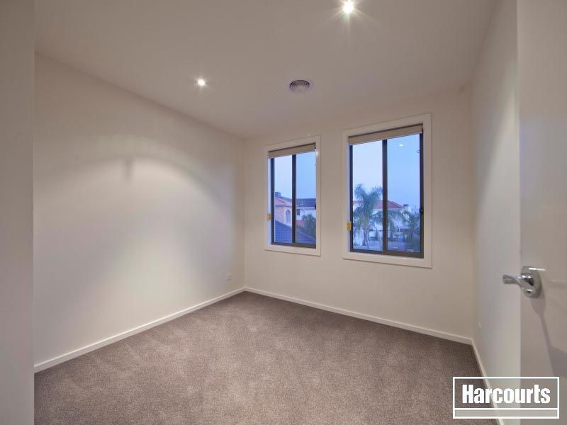 3/10 Rhode Island, Patterson Lakes VIC 3197