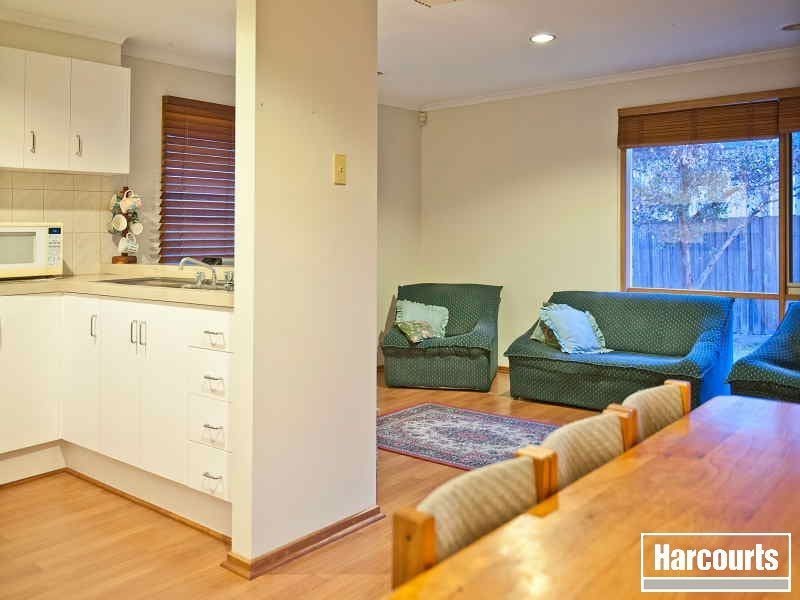15 Zeus Crt, Chelsea Heights VIC 3196