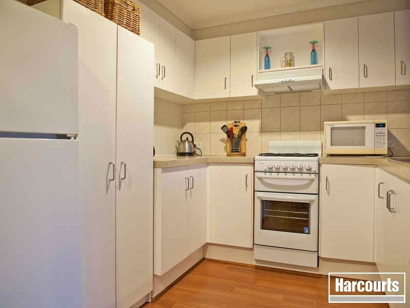 15 Zeus Crt, Chelsea Heights VIC 3196