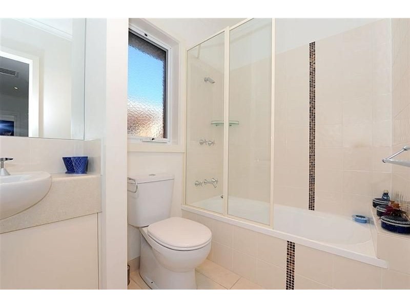 2/5 McRae Street, Seaford VIC 3198