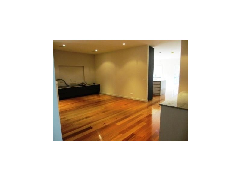 2/102 Austin Road, Seaford VIC 3198