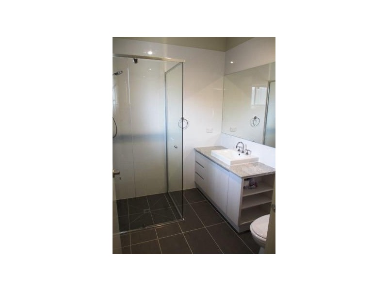 2/102 Austin Road, Seaford VIC 3198