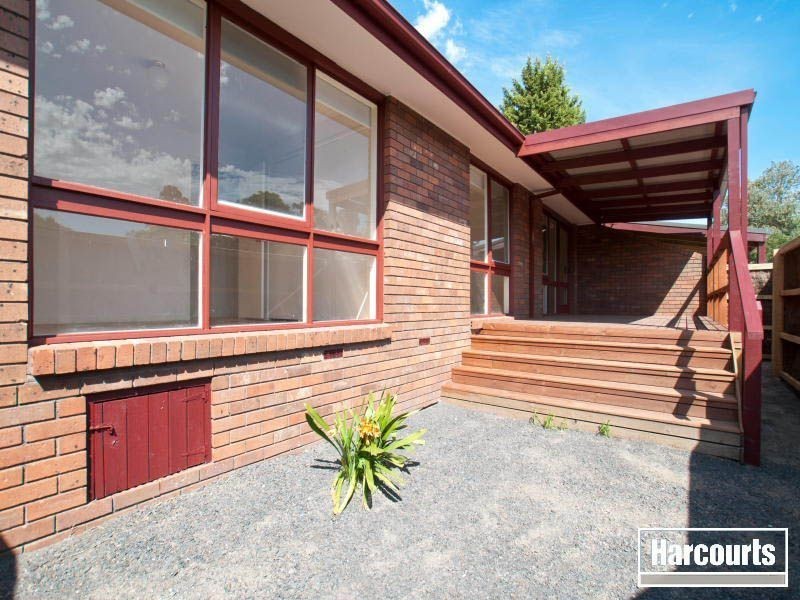 1/2 Limerwick Court, Frankston VIC 3199