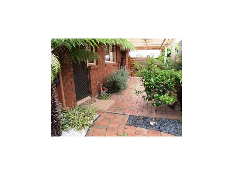 37 Emma Street, Carrum VIC 3197