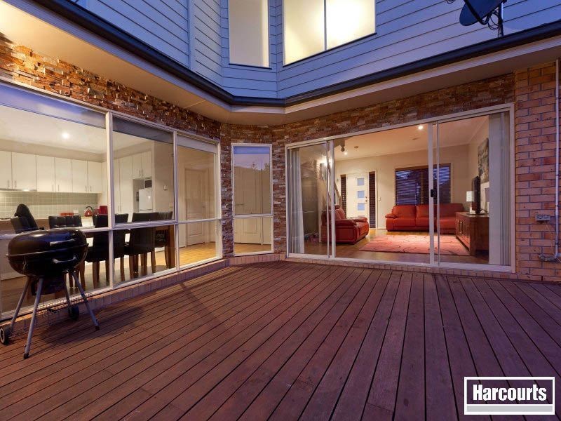 27 Royal Road, Bonbeach VIC 3196