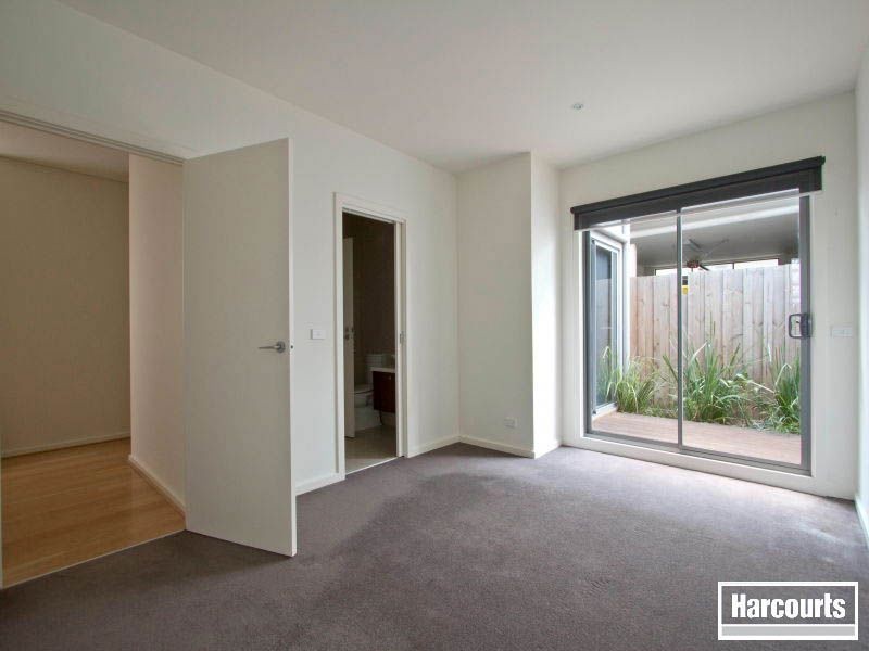 2/3 Harding Ave, Bonbeach VIC 3196