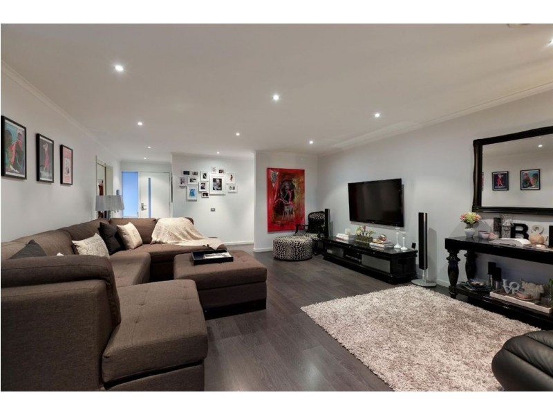 1 Brigantine Court, Patterson Lakes VIC 3197