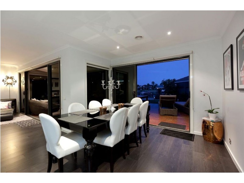 1 Brigantine Court, Patterson Lakes VIC 3197