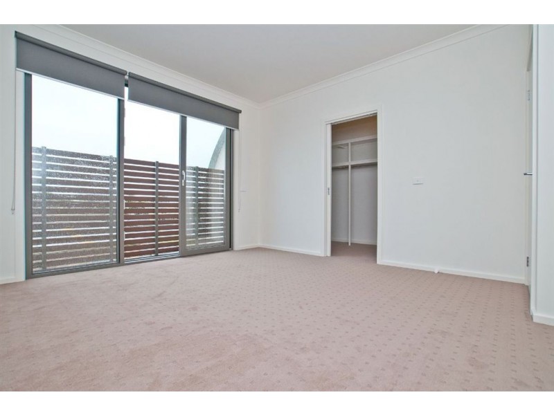 1-4/3 Joyce Street, Carrum VIC 3197