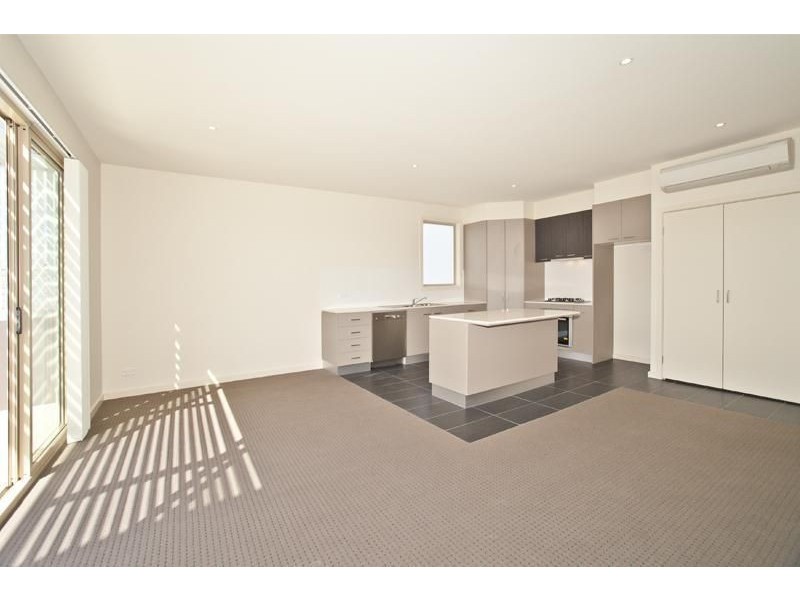 1/16 McLeod Road, Carrum VIC 3197