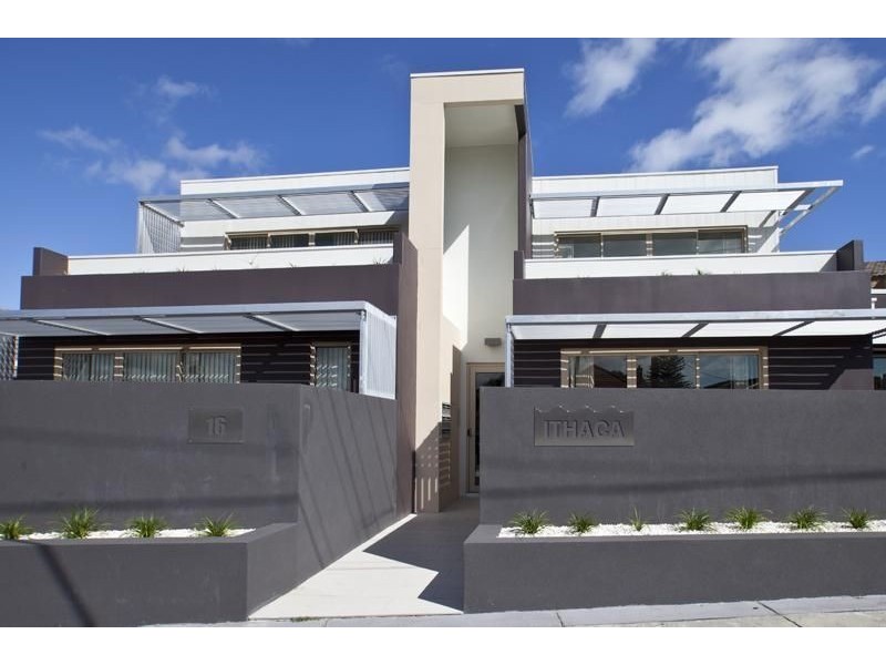 1/16 McLeod Road, Carrum VIC 3197