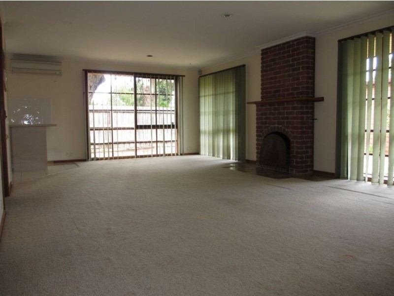 2/113 Rosslyn Avenue, Seaford VIC 3198