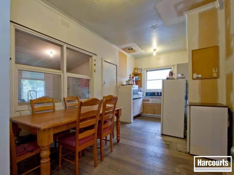 81 Field Avenue, Edithvale VIC 3196