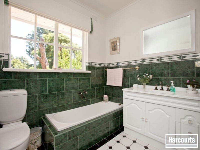 124 Humphries Road, Mount Eliza VIC 3930