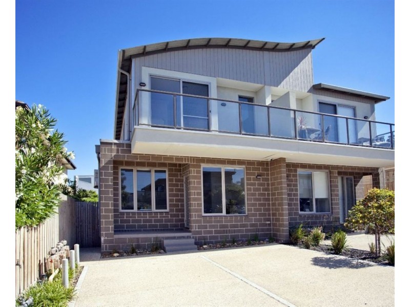 1-4/5 Lord Weaver Grove, Bonbeach VIC 3196