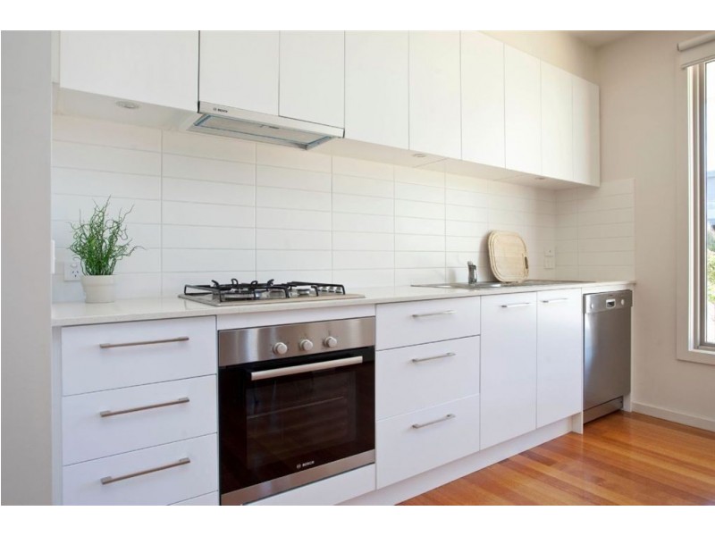 1-4/5 Lord Weaver Grove, Bonbeach VIC 3196