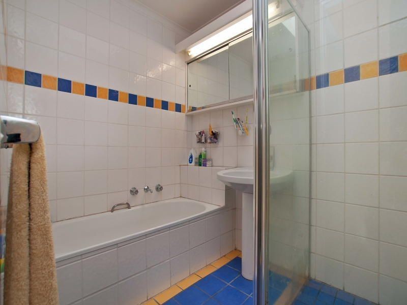 2/10 golden avenue, Chelsea VIC 3196