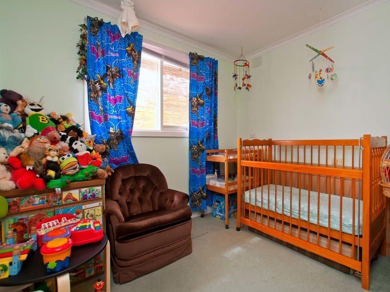 2/10 golden avenue, Chelsea VIC 3196