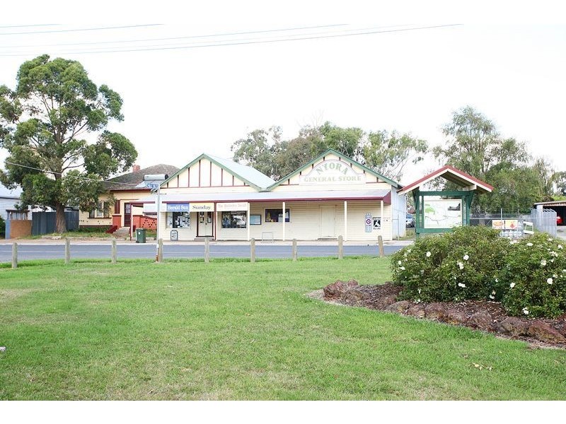 24 Follett Drive, Nyora VIC 3987