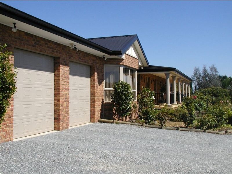 5 GREENLAND DRIVE, Drouin VIC 3818