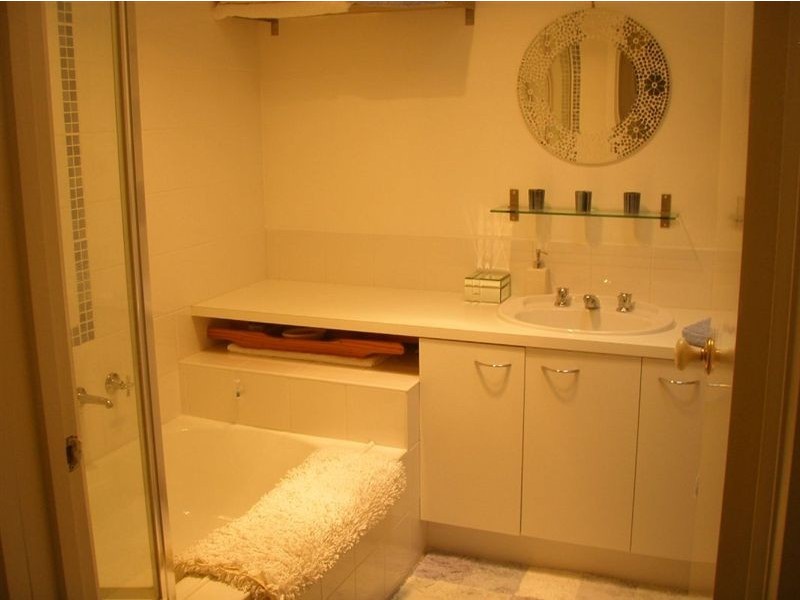 20 Warren Close, Narre Warren VIC 3805