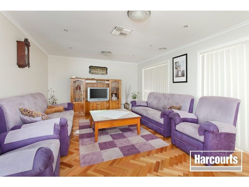 40 Bunbury Avenue, Narre Warren VIC 3805