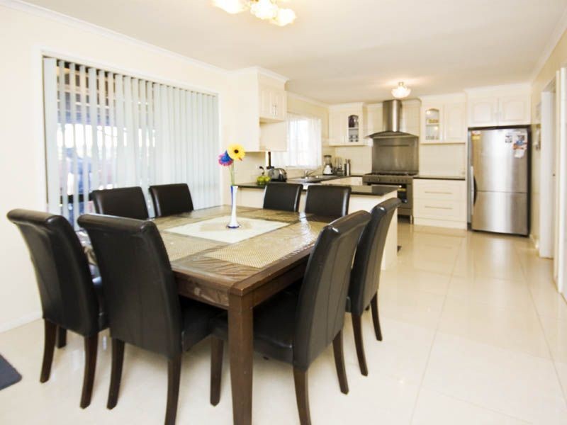 11 Springfield Drive, Narre Warren VIC 3805