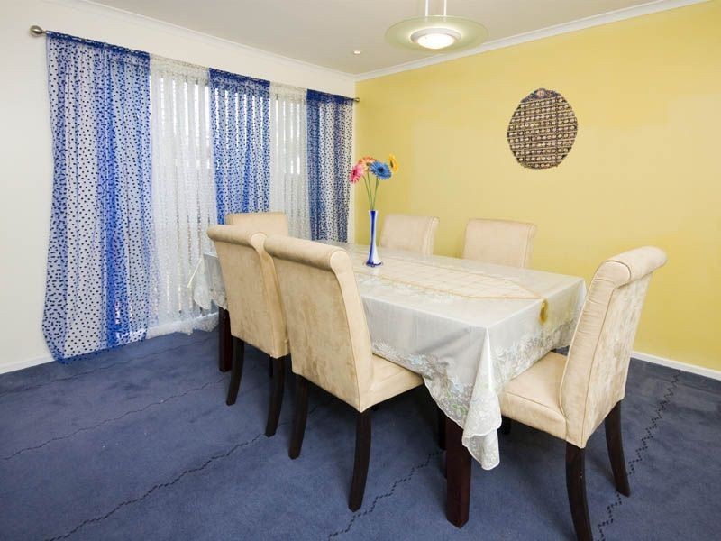 11 Springfield Drive, Narre Warren VIC 3805