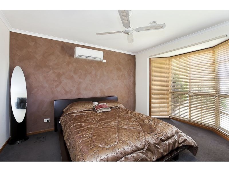 8 Lodge Crescent, Berwick VIC 3806